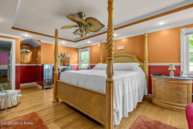 8201 Shepherdsville Rd, Louisville, KY 40219