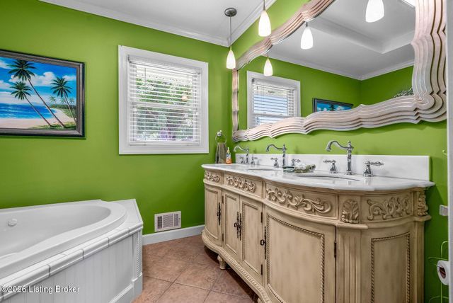 8201 Shepherdsville Rd, Louisville, KY 40219