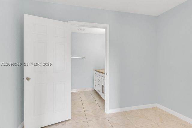 3793 NW 213th Ter, Miami Gardens, FL 33055