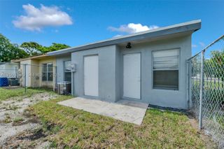 3793 NW 213th Ter, Miami Gardens, FL 33055