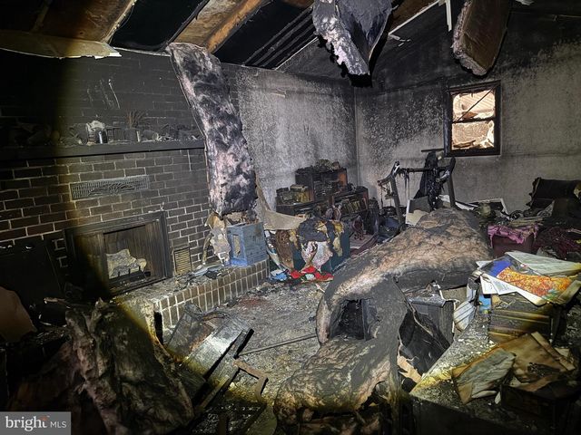 2183 E GRAND AVE, Tower City, PA 17980