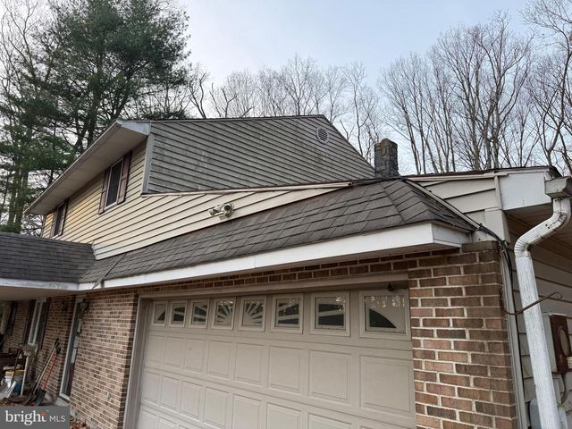 2183 E GRAND AVE, Tower City, PA 17980