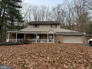 2183 E GRAND AVE, Tower City, PA 17980