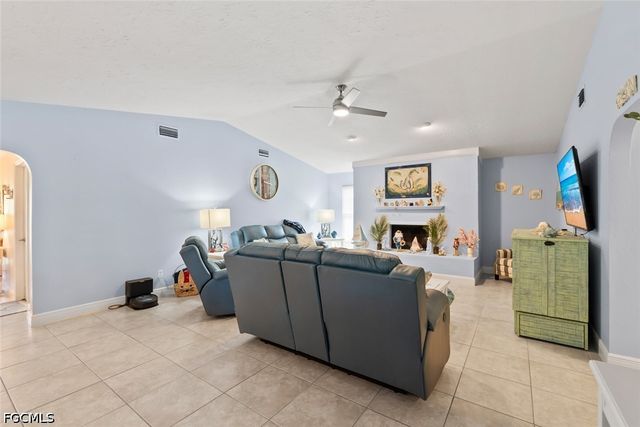 1826 SE 45th ST, Cape Coral, FL 33904