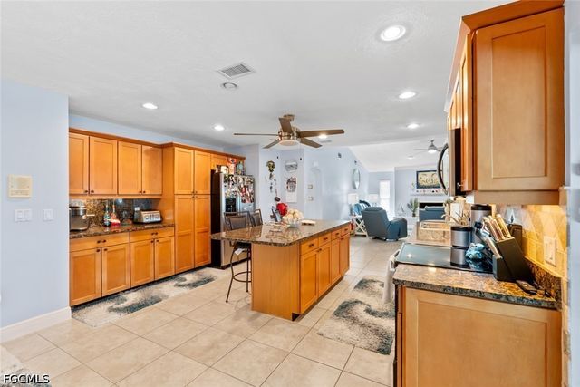 1826 SE 45th ST, Cape Coral, FL 33904