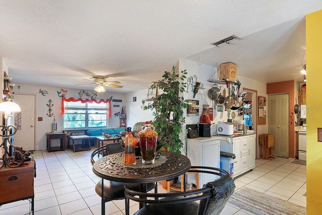 2005 HUDSON CT, Oldsmar, FL 34677