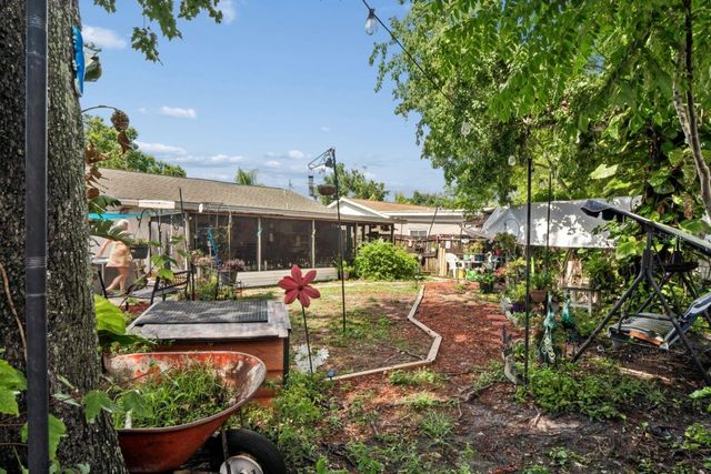 2005 HUDSON CT, Oldsmar, FL 34677