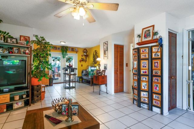 2005 HUDSON CT, Oldsmar, FL 34677