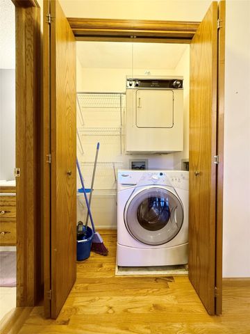 405 SE Delaware Avenue 207, Ankeny, IA 50021