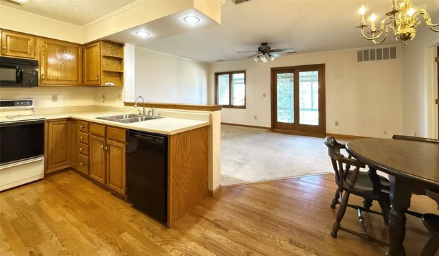 405 SE Delaware Avenue 207, Ankeny, IA 50021