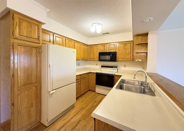 405 SE Delaware Avenue 207, Ankeny, IA 50021