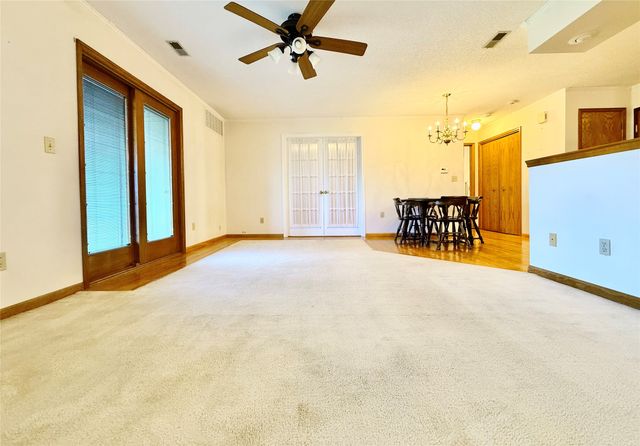 405 SE Delaware Avenue 207, Ankeny, IA 50021