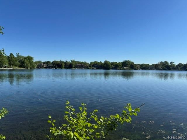 1448 Inwoods Circle, Bloomfield Hills, MI 48302
