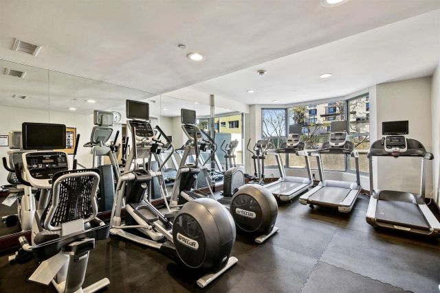 2500 6th Ave. PH5, San Diego, CA 92103