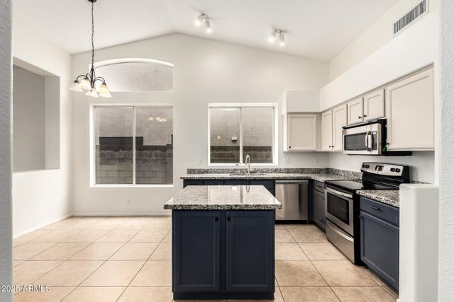 1314 S Larkspur Street, Gilbert, AZ 85296