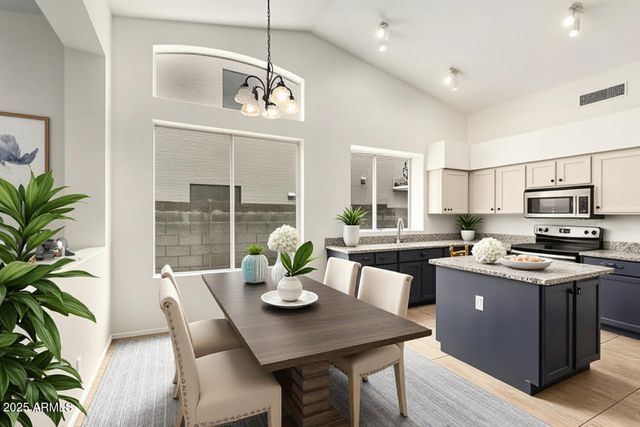 1314 S Larkspur Street, Gilbert, AZ 85296