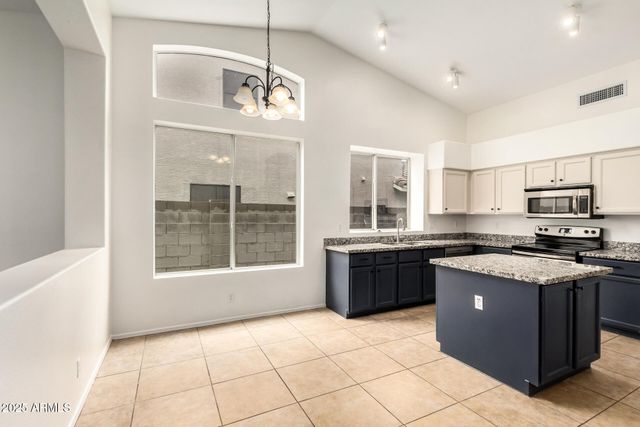 1314 S Larkspur Street, Gilbert, AZ 85296