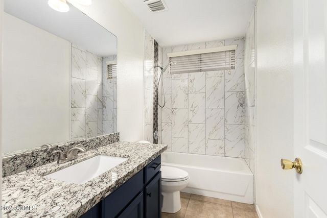 1314 S Larkspur Street, Gilbert, AZ 85296