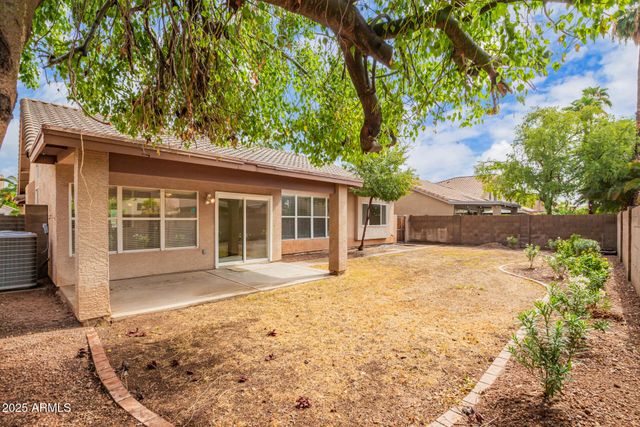 1314 S Larkspur Street, Gilbert, AZ 85296