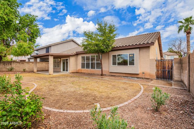 1314 S Larkspur Street, Gilbert, AZ 85296