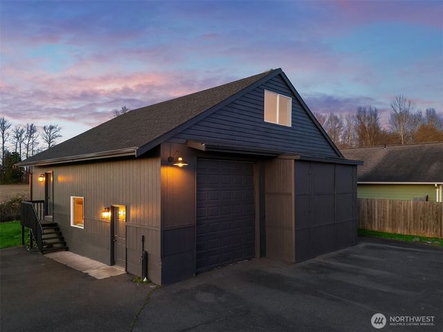 1442 Sunset Avenue, Ferndale, WA 98248