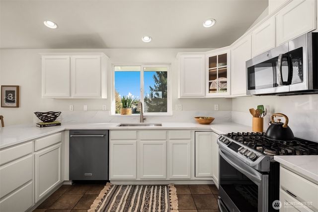 1442 Sunset Avenue, Ferndale, WA 98248