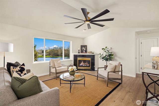 1442 Sunset Avenue, Ferndale, WA 98248