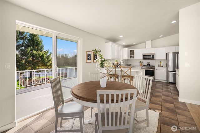 1442 Sunset Avenue, Ferndale, WA 98248