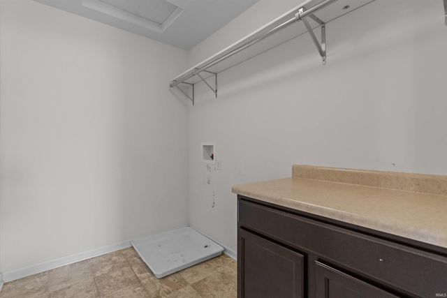 5552 golden gate Way, Kokomo, IN 46902