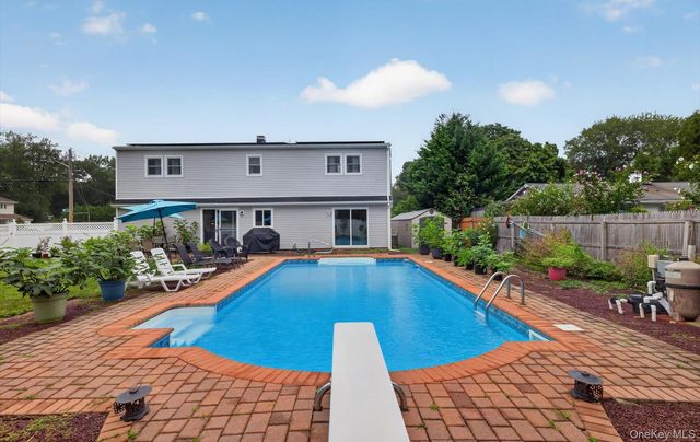 178 Montrose Drive, Port Jefferson Station, NY 11776