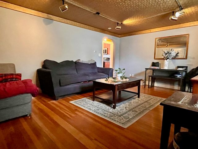 211-213 Pauline Street 1R, Winthrop, MA 02152