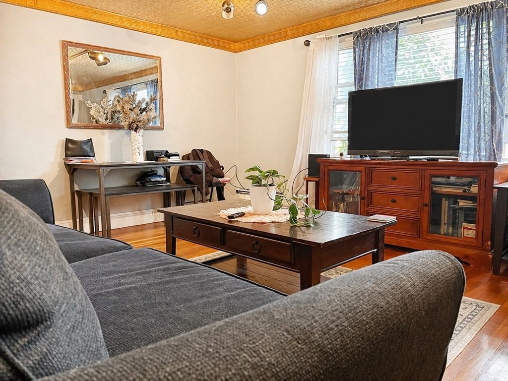 211-213 Pauline Street 1R, Winthrop, MA 02152