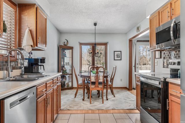 1809 Monet Drive, Fort Wayne, IN 46845