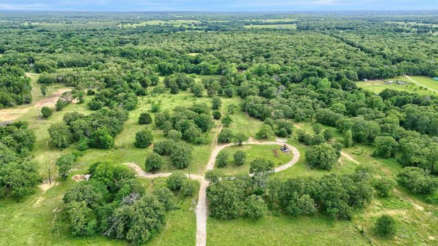 1142 County Road 212, Gainesville, TX 76240