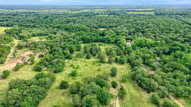 1142 County Road 212, Gainesville, TX 76240