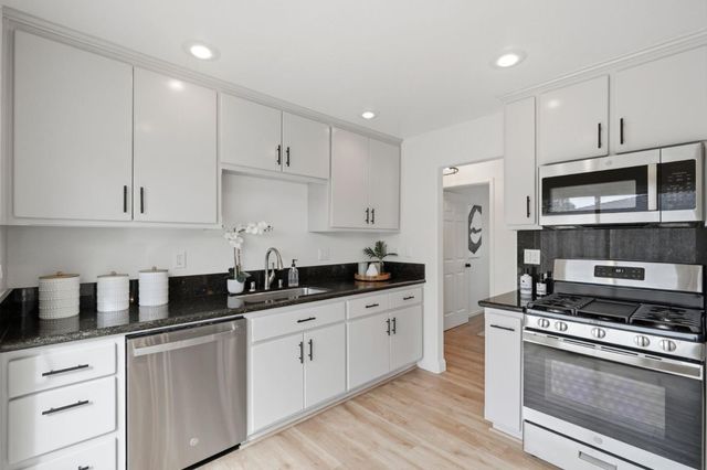 643 Linda Mar Boulevard, Pacifica, CA 94044