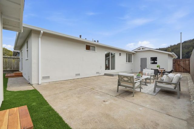 643 Linda Mar Boulevard, Pacifica, CA 94044