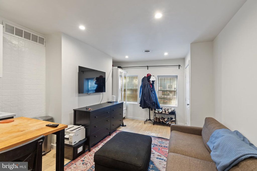 618 S 21ST ST, PHILADELPHIA, PA 19146 — photo 3