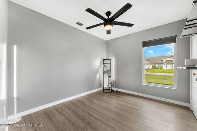 271 Dorado Avenue NE, Palm Bay, FL 32907