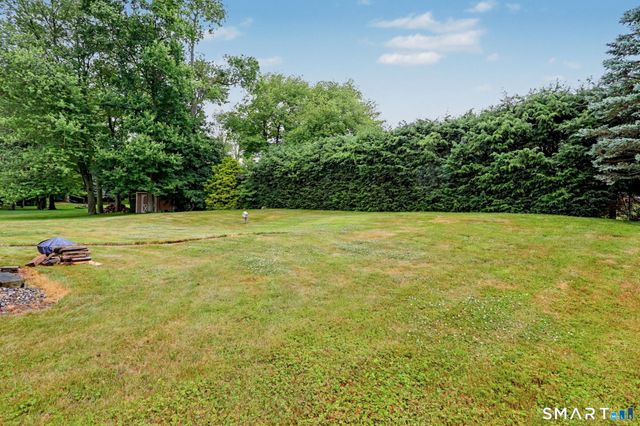 79 Green Meadow Road, Milford, CT 06461