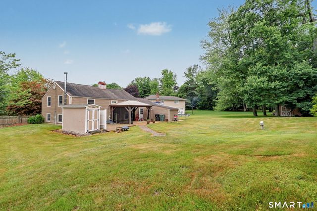 79 Green Meadow Road, Milford, CT 06461