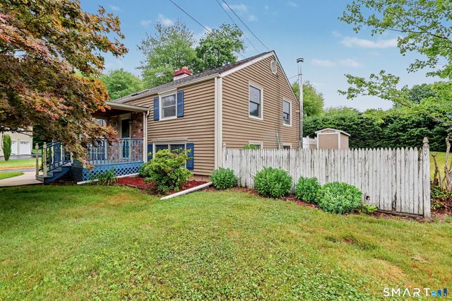 79 Green Meadow Road, Milford, CT 06461