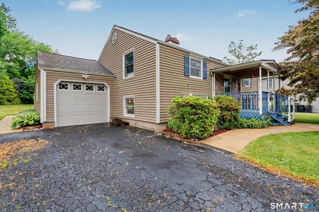 79 Green Meadow Road, Milford, CT 06461