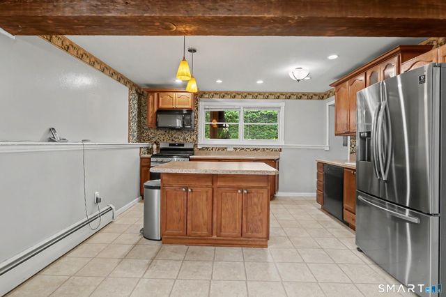 79 Green Meadow Road, Milford, CT 06461
