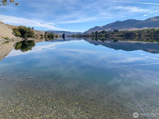 2835 Aspen Shores Drive, East Wenatchee, WA 98802