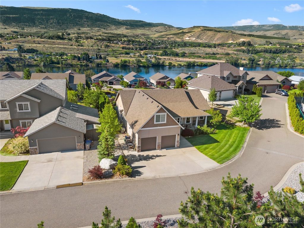 2835 Aspen Shores Drive, East Wenatchee, WA 98802