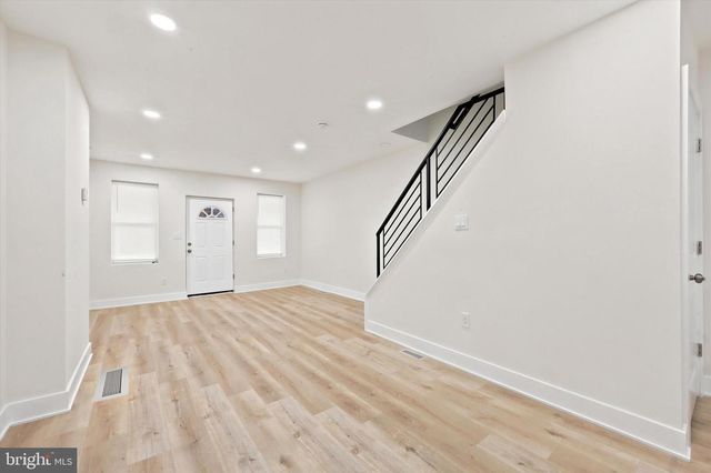 2088 SCATTERGOOD ST, Philadelphia, PA 19124
