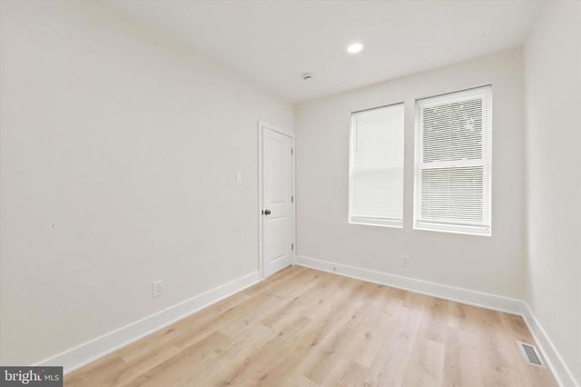 2088 SCATTERGOOD ST, Philadelphia, PA 19124