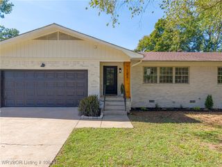 1004 S 67th Lane, Fort Smith, AR 72903
