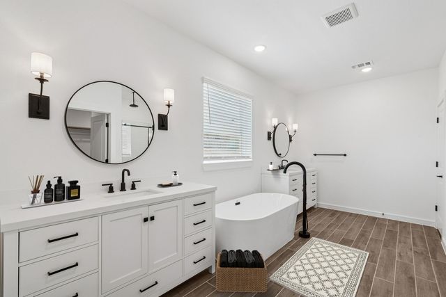 11614 Old Fashion Circle, Mont Belvieu, TX 77535